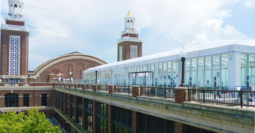 オフショア・ルーフトップ＆バー